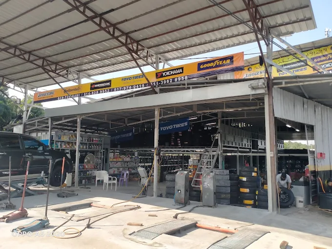 Binnory Tyre - 10 Kedai Tayar Johor Bahru Terbaik: Murah, Cepat & Berkualiti Binnory Tyre - 10 Kedai Tayar Johor Bahru Terbaik: Murah, Cepat & Berkualiti