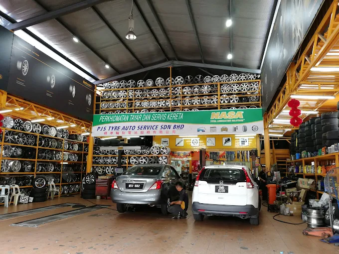 PJT Tyre Auto Service - 10 Kedai Tayar Murah Seri Kembangan Terbaik: Harga & Servis Terjamin PJT Tyre Auto Service - 10 Kedai Tayar Murah Seri Kembangan Terbaik: Harga & Servis Terjamin